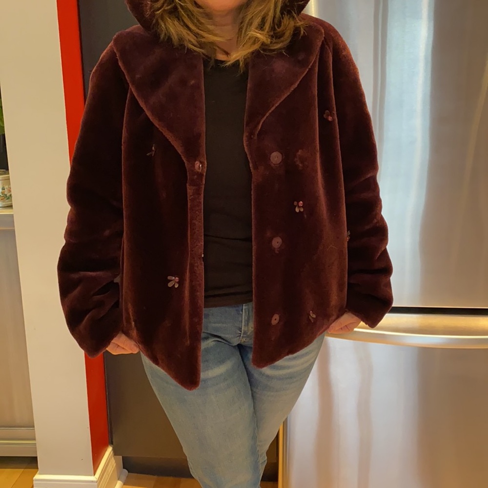 Nikki Jones boutique burgundy shacket (NEVER WORN)